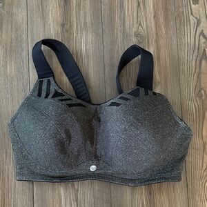 Livi active sports bra size 42DD